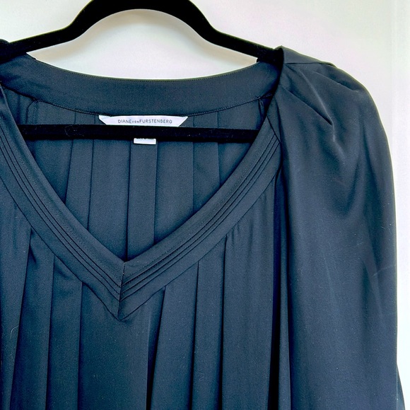 DVF black Cahill silk blouse - Picture 3 of 5